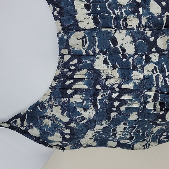 Hurley Womens Monarch Cami Button up Front With Adjustable Staps Size M - Picture 9 of 15